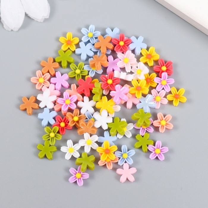 Декор для творчества пластик Декор для творчества пластик "Пятилистники разноцветные" набор 70 шт 0,7х0,7 см