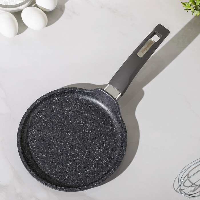 Сковорода блинная «Гранит», d=20 см, пластиковая ручка, антипригарное покрытие, цвет серый Сковорода блинная «Гранит», d=20 см, пластиковая ручка, антипригарное покрытие, цвет серый