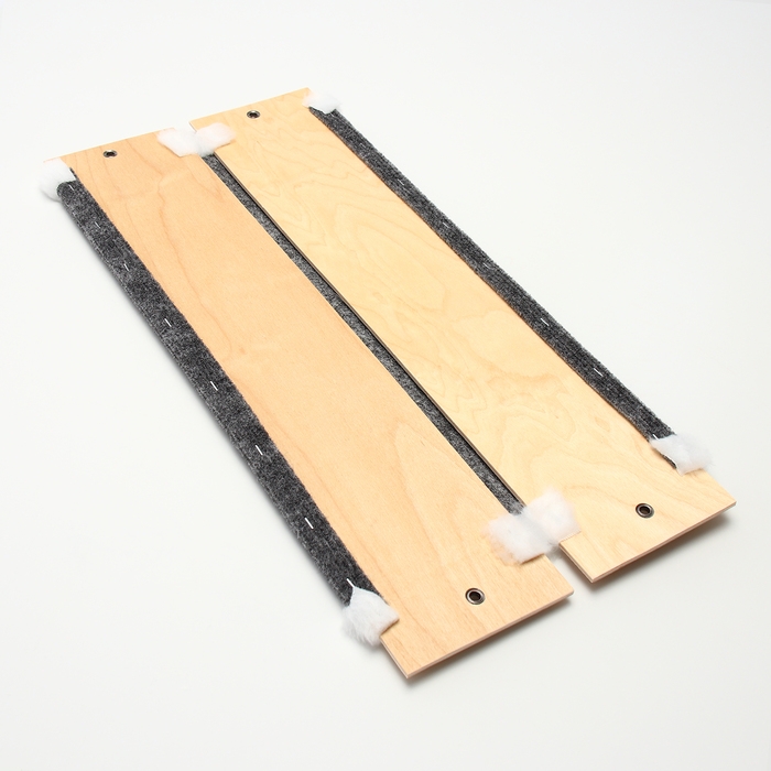 Когтеточка угловая, ковролин с мехом, 55 х 25  см Когтеточка угловая, ковролин с мехом, 55 х 25  см