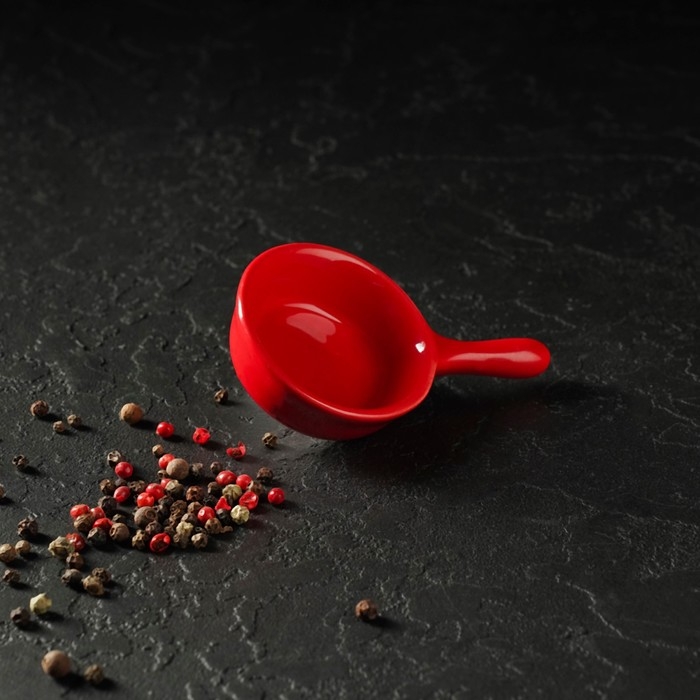 Соусник керамический с ручкой Доляна «Классика», 30 мл, 10×6 см, цвет красный Соусник керамический с ручкой Доляна «Классика», 30 мл, 10×6 см, цвет красный