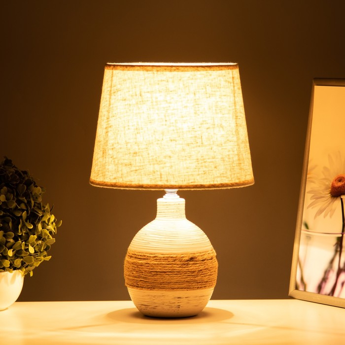 Лампа настольная с абажуром Лампа настольная с абажуром "Шпагат светлый" Е14 23х23х34 см