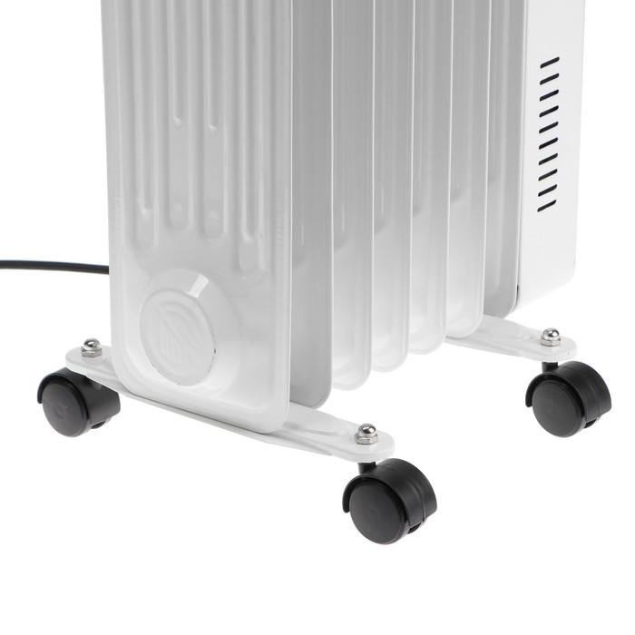 Обогреватель Centek CT-6222-7, масляный, напольный, 1500 Вт, 15 м², 7 секций, бело-чёрный Обогреватель Centek CT-6222-7, масляный, напольный, 1500 Вт, 15 м², 7 секций, бело-чёрный