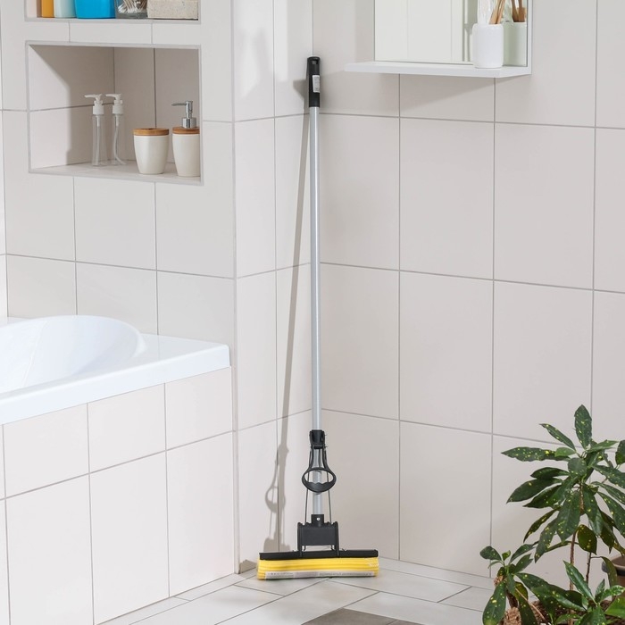 Швабра для мытья пола Доляна, PVA с роликовым отжимом, ручка 120 см, насадка 27 см, цвет микс Швабра для мытья пола Доляна, PVA с роликовым отжимом, ручка 120 см, насадка 27 см, цвет микс