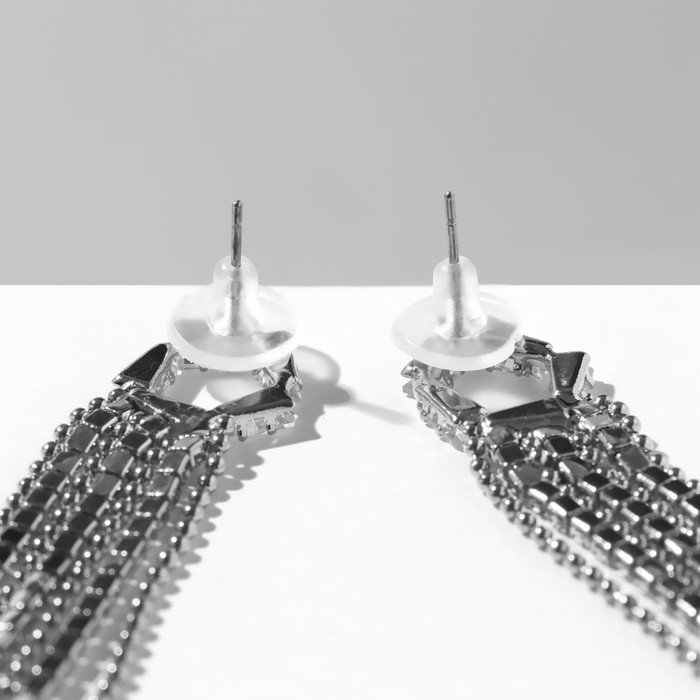 Серьги висячие со стразами «Голливуд» кольца из прямоугольников, цвет белый в серебре, 19,5 см Серьги висячие со стразами «Голливуд» кольца из прямоугольников, цвет белый в серебре, 19,5 см