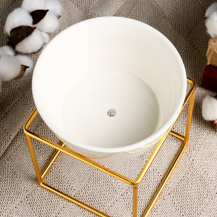 Горшок на подставке Горшок на подставке "Куб" на золотой подставке 17х12х12см