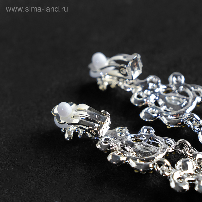 Клипсы «Ажур» капли с завитками, цвет белый в серебре Клипсы «Ажур» капли с завитками, цвет белый в серебре