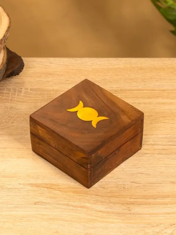 Шкатулка  Шкатулка "Фазы Луны" 10х10х6 см, дерево шишам