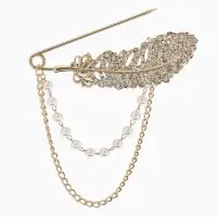 Булавка &laquo;Перо&raquo; в стразах, цепочка, жемчуг, L=7.5 см, цвет белый в золоте