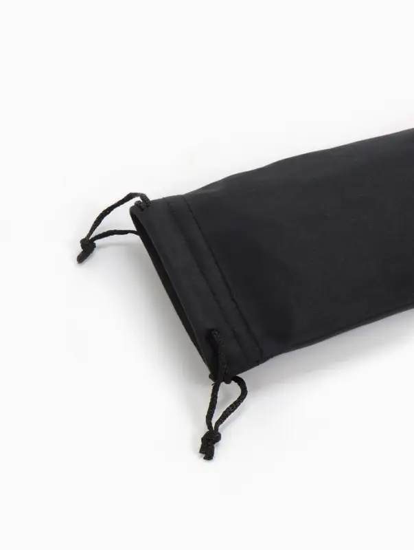 Чехол для очков на затяжке, плотность 230 г/м&sup2;, размер 9.2&times;0.5&times;17.5 см, чёрный