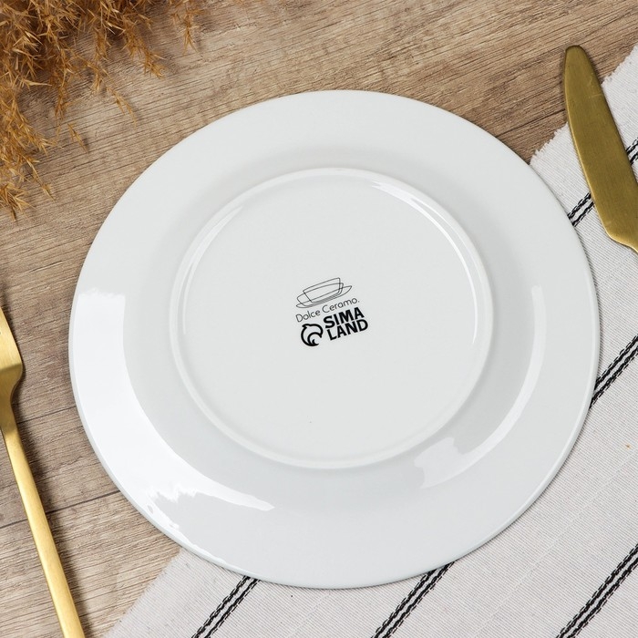 Тарелка керамическая «С любовью», 20 см, цвет белый Тарелка керамическая «С любовью», 20 см, цвет белый