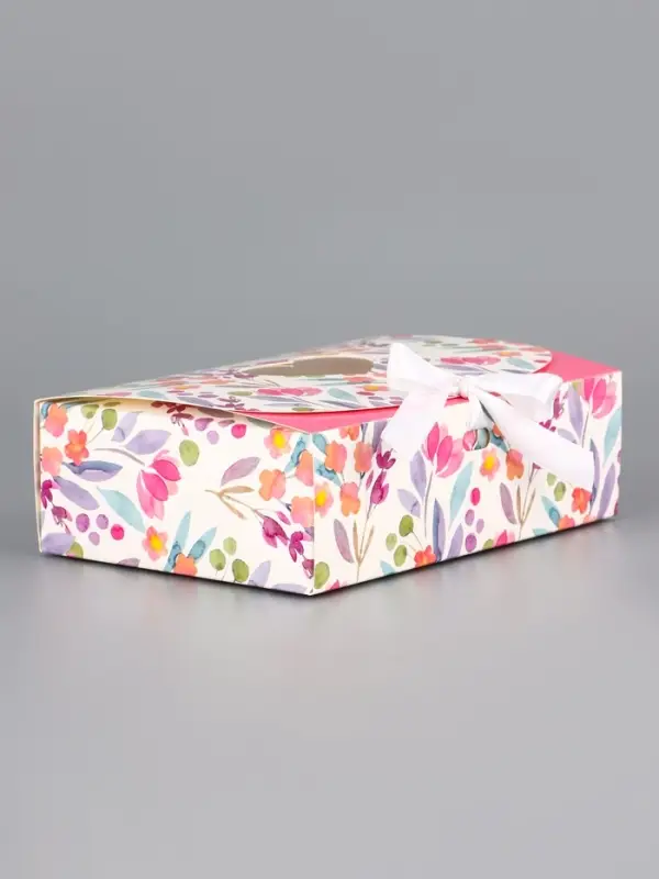 Подарочная коробка сборная с окном &laquo;Розовые цветы&raquo;, 16.5&times;11, 5&times;5 см