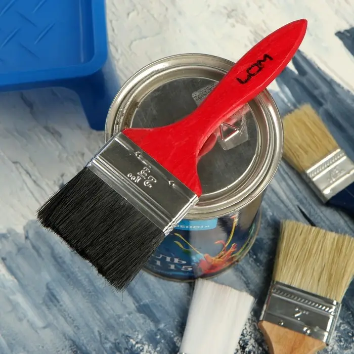 Кисть плоская ЛОМ, смешанная щетина, деревянная рукоятка, 2.5 Кисть плоская ЛОМ, смешанная щетина, деревянная рукоятка, 2.5", 63 мм