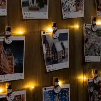 Гирлянда &laquo;Нить&raquo; 2 м, роса с насадками &laquo;Прищепка-снеговик&raquo;, IP20, серебристая нить, 20 LED, от батареек АА&times;2, свечение тёплое белое