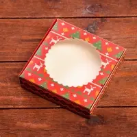 Подарочная коробка сборная с окном «Новогодний орнамент», 11.5×11.5×3 см