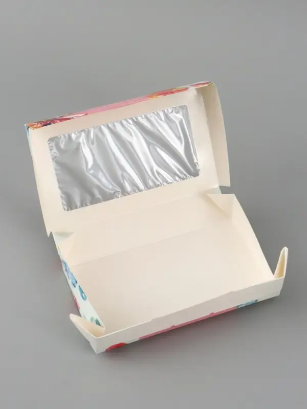 Коробка подарочная с окном &laquo;Счастье в моменте&raquo;, 20&times;12&times;4 см, самосборная