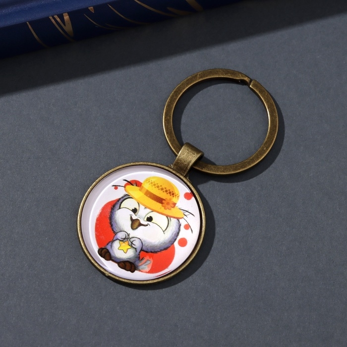 Брелок стекло, металл  Брелок стекло, металл "Круг. Совушка в шляпке" d=3 см