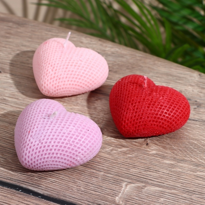 Свеча  Свеча "Сердце в сеточку" 4х6х3 см, соевый воск, микс