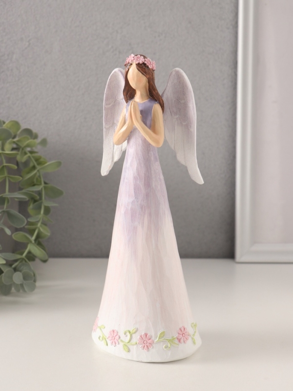 Сувенир полистоун  Сувенир полистоун "Девушка-ангел в сиреневом платье с цветами - молитва" 8,5х6х21,5 см