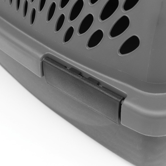 Переноска для животных с пластиковой дверью, 40 х 32 х 26, серая Переноска для животных с пластиковой дверью, 40 х 32 х 26, серая