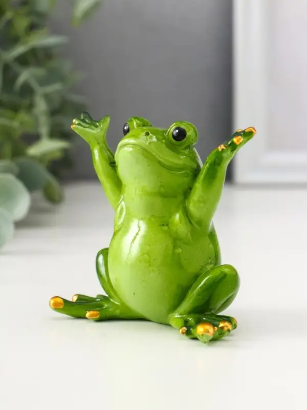 Фигурка полистоун лак &laquo;Лягуха - приветствие&raquo;, 8&times;6&times;8 см, МИКС