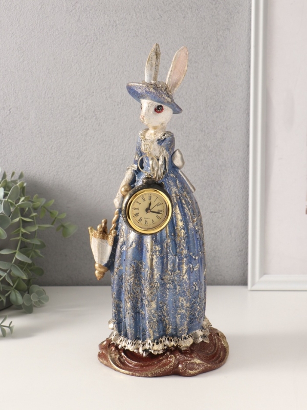 Сувенир полистоун с часами Сувенир полистоун с часами "Зайка в платье и шляпке с зонтиком" 15х15х34 см