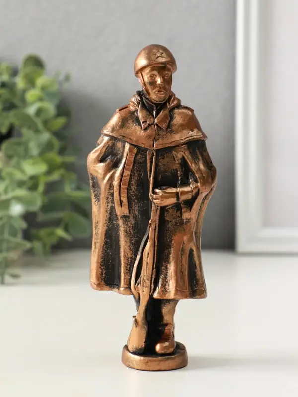 Фигурка гипс &laquo;Солдат&raquo;, 15&times;6&times;3 см, винтажная бронза