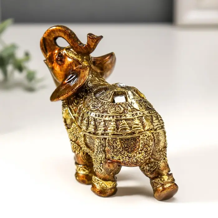 Фигурка полистоун &laquo;Слон в богатой золотой попоне&raquo;, 10&times;9&times;5 см, МИКС