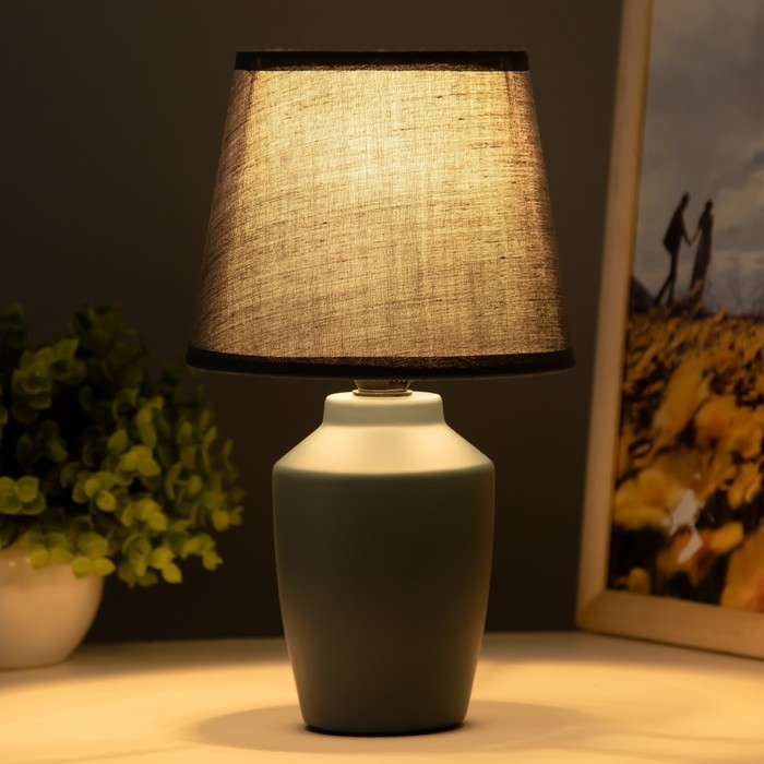 Настольная лампа Настольная лампа "Асель" Е14 40Вт зелёный 14х14х24 см RISALUX