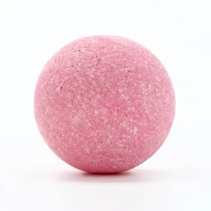 Бомбочка для ванны, 120 г, аромат клубники со сливками, Кладовая красоты