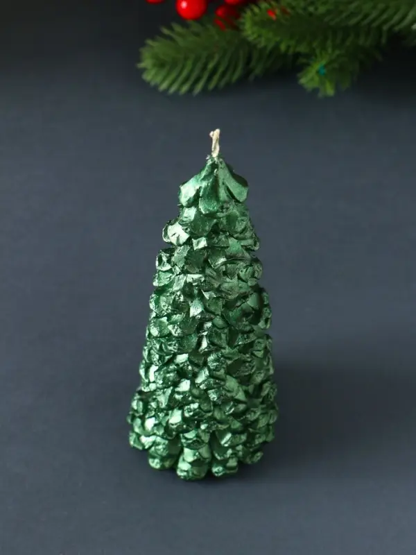 Свеча "Ель большая" 160х60 мм лак, зеленая