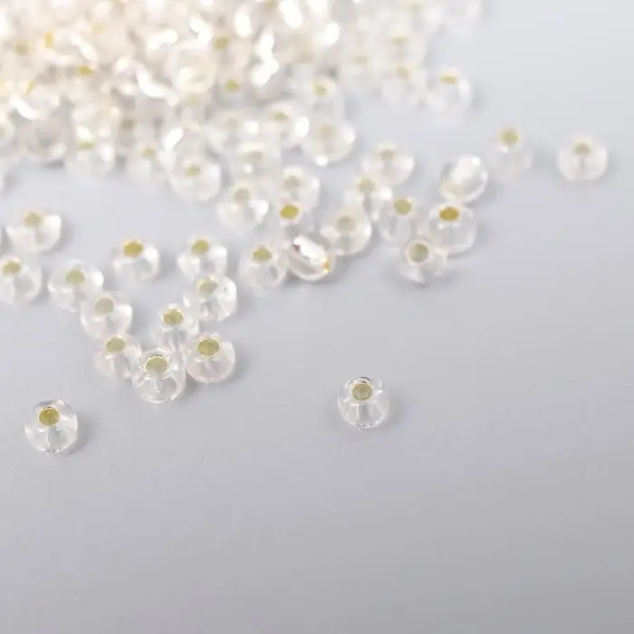 Бисер круглый 12/0 в бутылочке  Бисер круглый 12/0 в бутылочке "Белый" прозрачно-цветной 20 гр