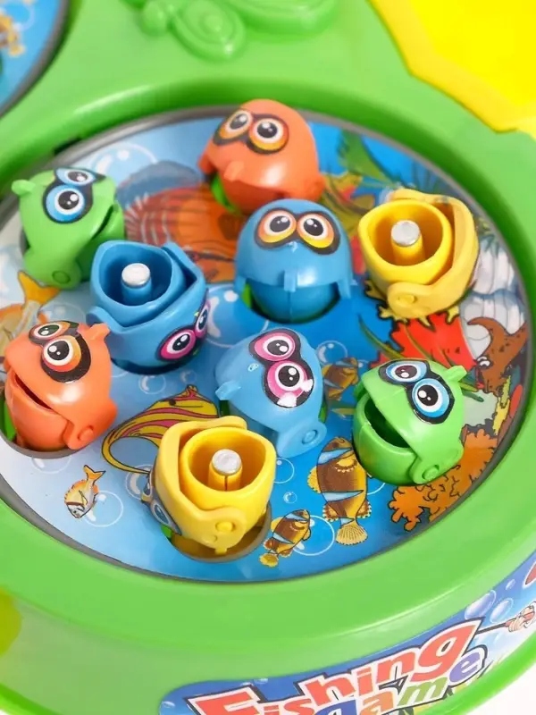 Рыбалка &laquo;Бабочка&raquo;: 18 рыбок, 2 удочки, заводная, МИКС