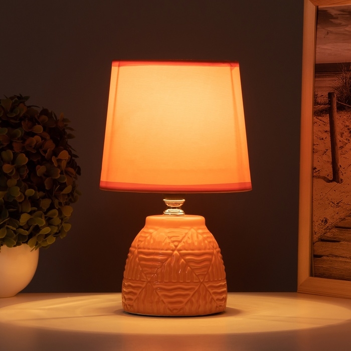 Лампа настольная Лампа настольная "Давид" 1х40Вт Е14 оранжевый 14,5х14,5х24см