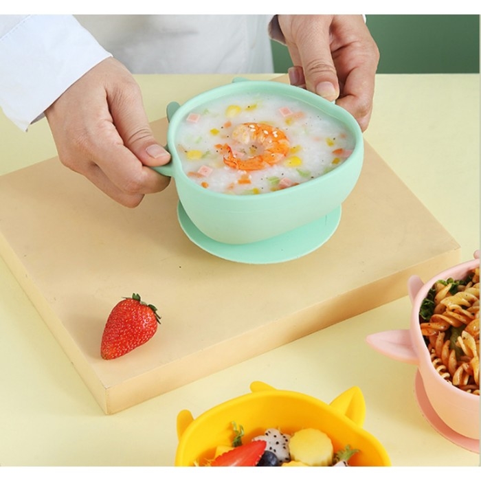 Тарелка детская на присоске, силиконовая, цвет бирюзовый, р-р: 12х15х5,5 см Тарелка детская на присоске, силиконовая, цвет бирюзовый, р-р: 12х15х5,5 см