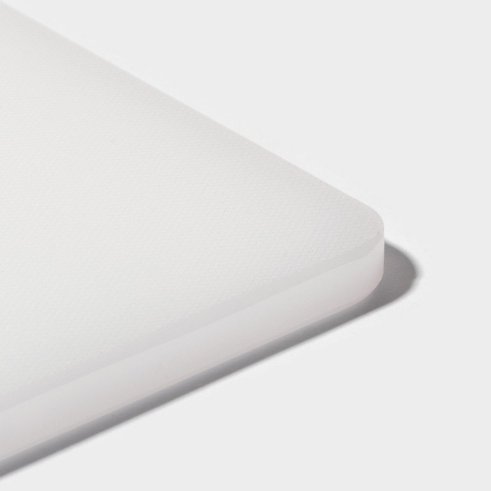 Доска профессиональная разделочная Hanna Knövell, 40×30×1,2 см, цвет белый Доска профессиональная разделочная Hanna Knövell, 40×30×1,2 см, цвет белый