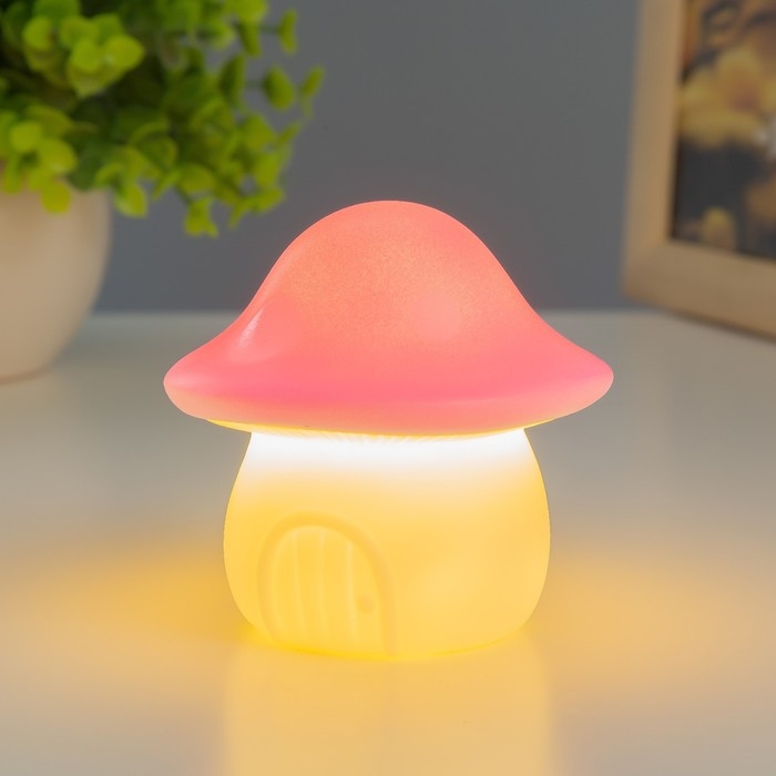 Ночник Ночник "Домик" LED от батареек бело-розовый 7,2х7,4 см RISALUX