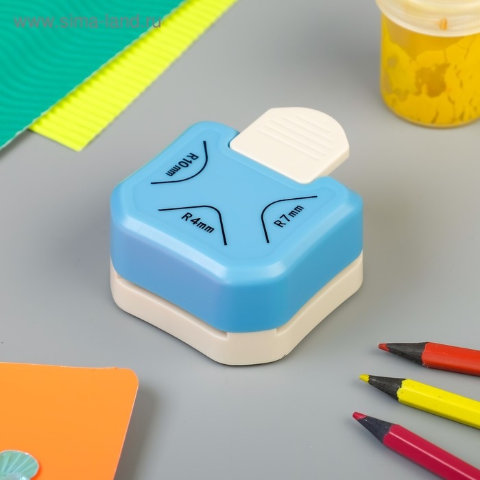 Дырокол фигурный для углов 3в1 R4/R7/R10 мм 3,5х6,3х7,4 см Дырокол фигурный для углов 3в1 R4/R7/R10 мм 3,5х6,3х7,4 см