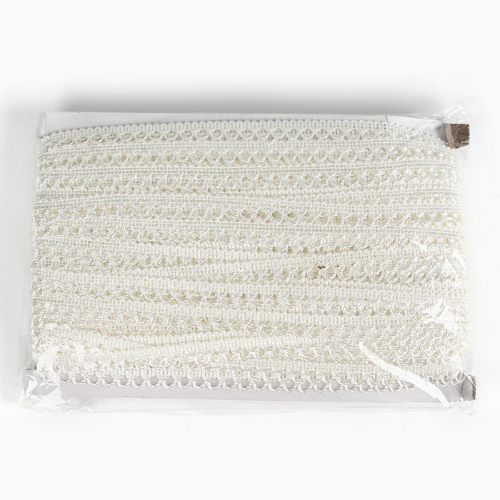 Тесьма белая с фестонами 1,1 см намотка 50 метров Тесьма белая с фестонами 1,1 см намотка 50 метров