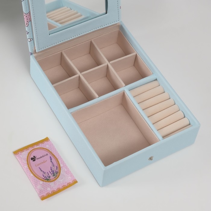 Шкатулка кожзам для украшений с зеркалом  Шкатулка кожзам для украшений с зеркалом "Панда и ракушки" голубая 15х21,5х5,5 см