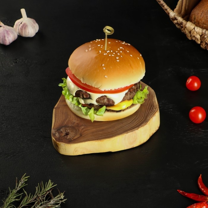 Доска разделочная из спила Wild Kitchen, d=160-200 мм, толщина 30 мм, цельный массив кедра Доска разделочная из спила Wild Kitchen, d=160-200 мм, толщина 30 мм, цельный массив кедра