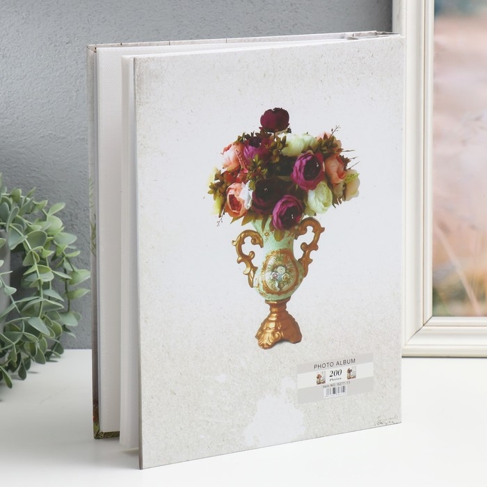Фотоальбом на 200 фото 13х18 см Фотоальбом на 200 фото 13х18 см "Цветочная композиция с рамкой" в короб МИКС 5,3х23х29,8 см 971388