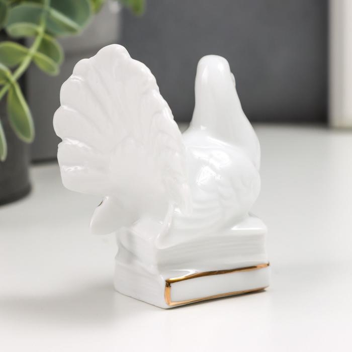 Сувенир керамика Сувенир керамика "Белый голубь на книгах/подарке" с золотом, стразы 7,5 см МИКС