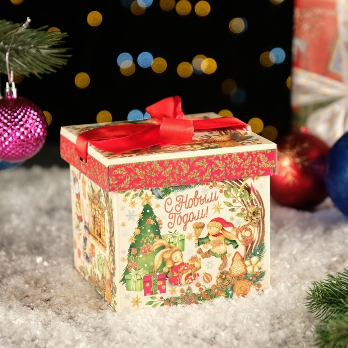 Новый год. Коробка подарочная складная Новый год. Коробка подарочная складная "ХэппиТайм" 12,5 х 12,5 х 12 см.