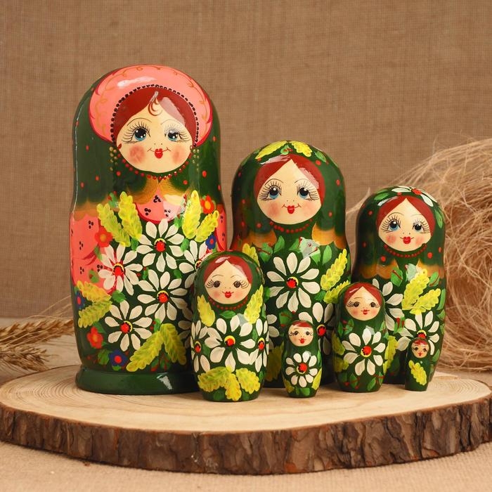 Матрёшка 7-ми кукольная  Матрёшка 7-ми кукольная "Арина", 21см