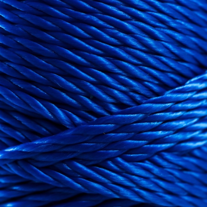 Нить кручёная 3-х прядная полипропиленовая, d=1.1 мм 100 м (синяя) Нить кручёная 3-х прядная полипропиленовая, d=1.1 мм 100 м (синяя)