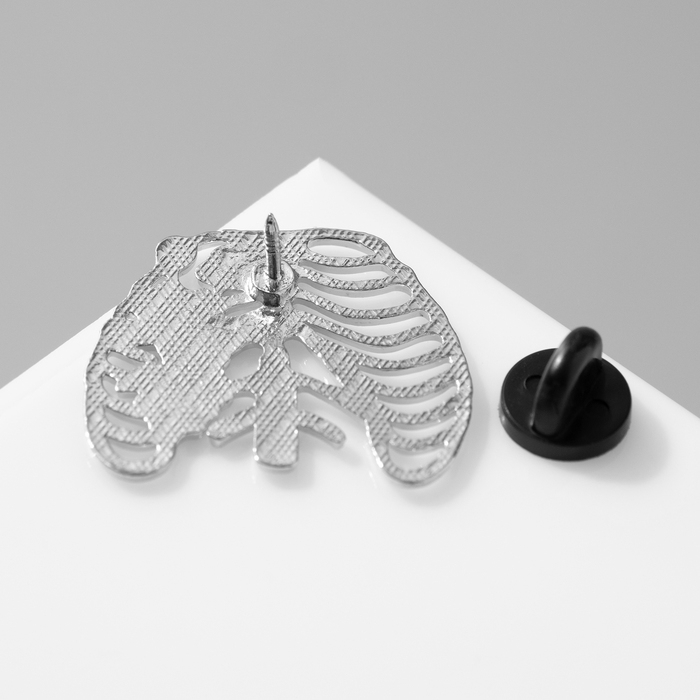 Значок Значок "Грудная клетка", зелёно-розовый в серебре