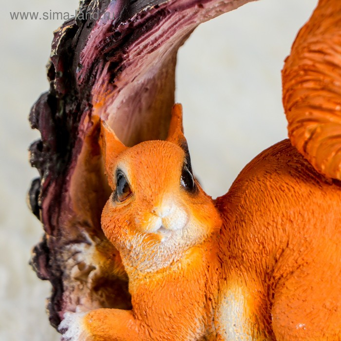 Садовая фигура  Садовая фигура "Белка в шишке" 25х20х14см