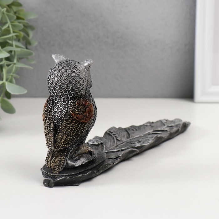 Сувенир полистоун с подставкой под благовония Сувенир полистоун с подставкой под благовония "Филин на пёрышке" 5х24х10 см
