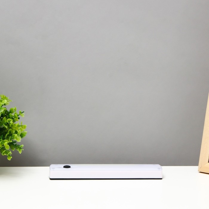 Светильник Светильник "Мирбис" LED 3Вт 3ААА белый 18,5х3,5х2см BayerLux