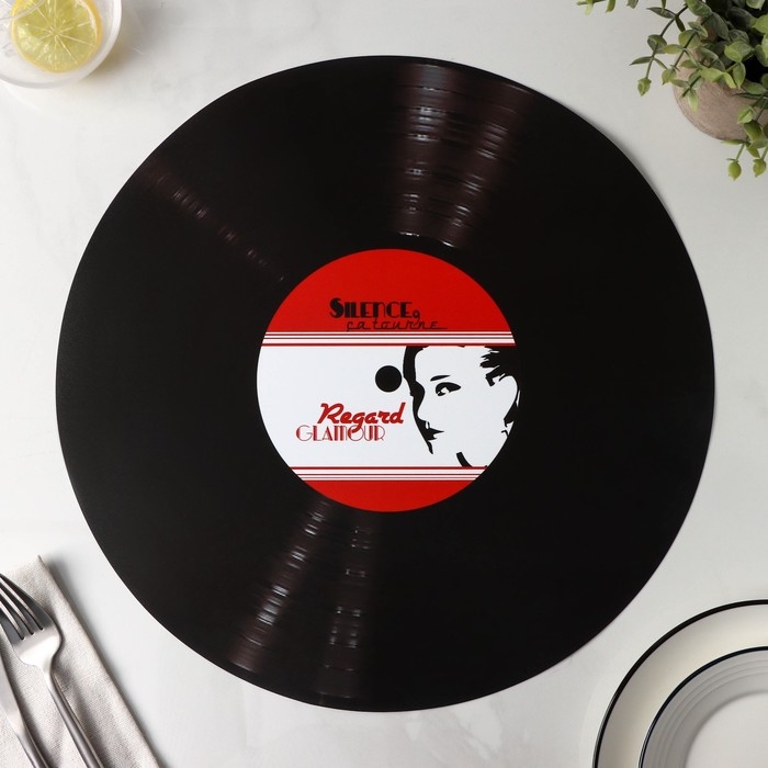 Салфетка сервировочная на стол Доляна «Виниловая пластинка», d=38 см, цвет чёрный